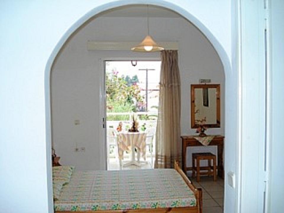 Tassos & Marios Apartments I Laganas Rum bild